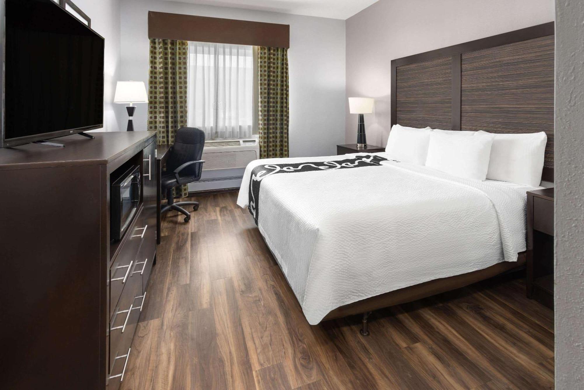La Quinta Inn By Wyndham Buffalo Airport Вільямсвілл Екстер'єр фото