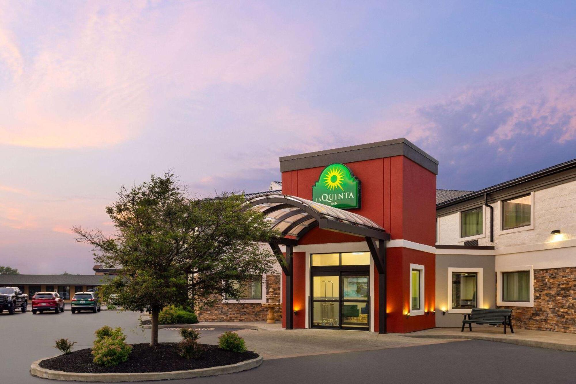 La Quinta Inn By Wyndham Buffalo Airport Вільямсвілл Екстер'єр фото